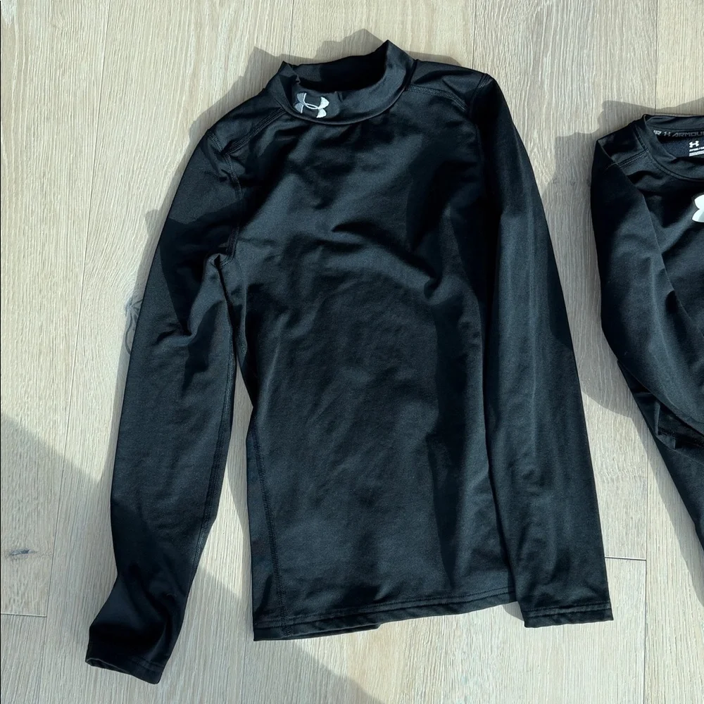 Under Armour coldgear tops - Picture 3 of 7